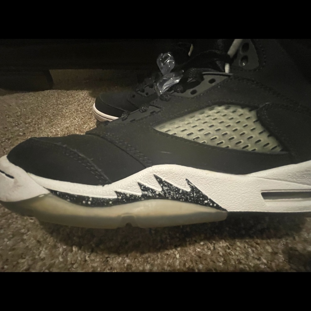 OG Oreo 5s. No box, good shape.